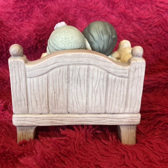 Kim Anderson’s Pretty as a Picture “Charity, Giving from the Heart” - Picture 4 of 9